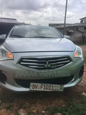 Mitsubishi Mirage SE 2020 Silver