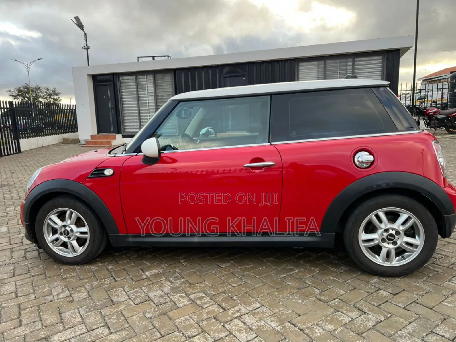 Mini Cooper 2013 Red