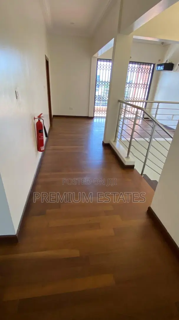 3bdrm House in East Legon for rent