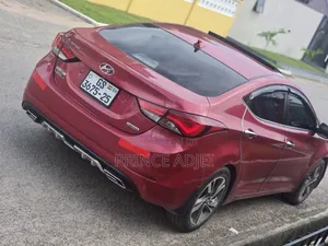 Hyundai Elantra 2014 Red