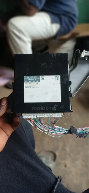 Toyota Vitz 2012 Smart Key BCM