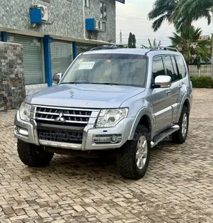 Mitsubishi Pajero V90 3.0 V6 GLS/GLX 2017 Silver