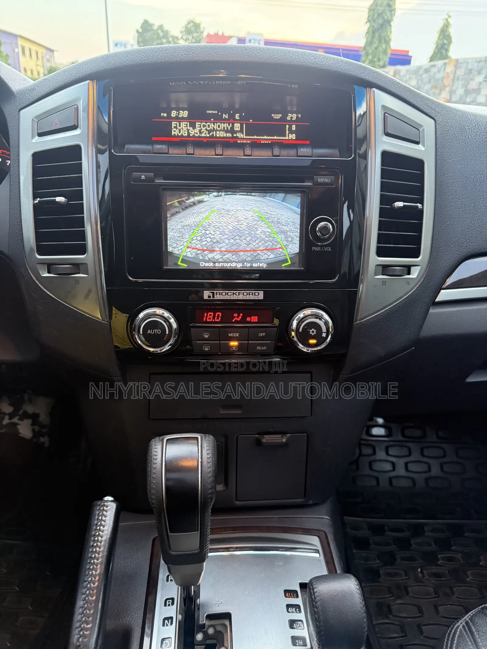 Mitsubishi Pajero V90 3.0 V6 GLS/GLX 2017 Silver