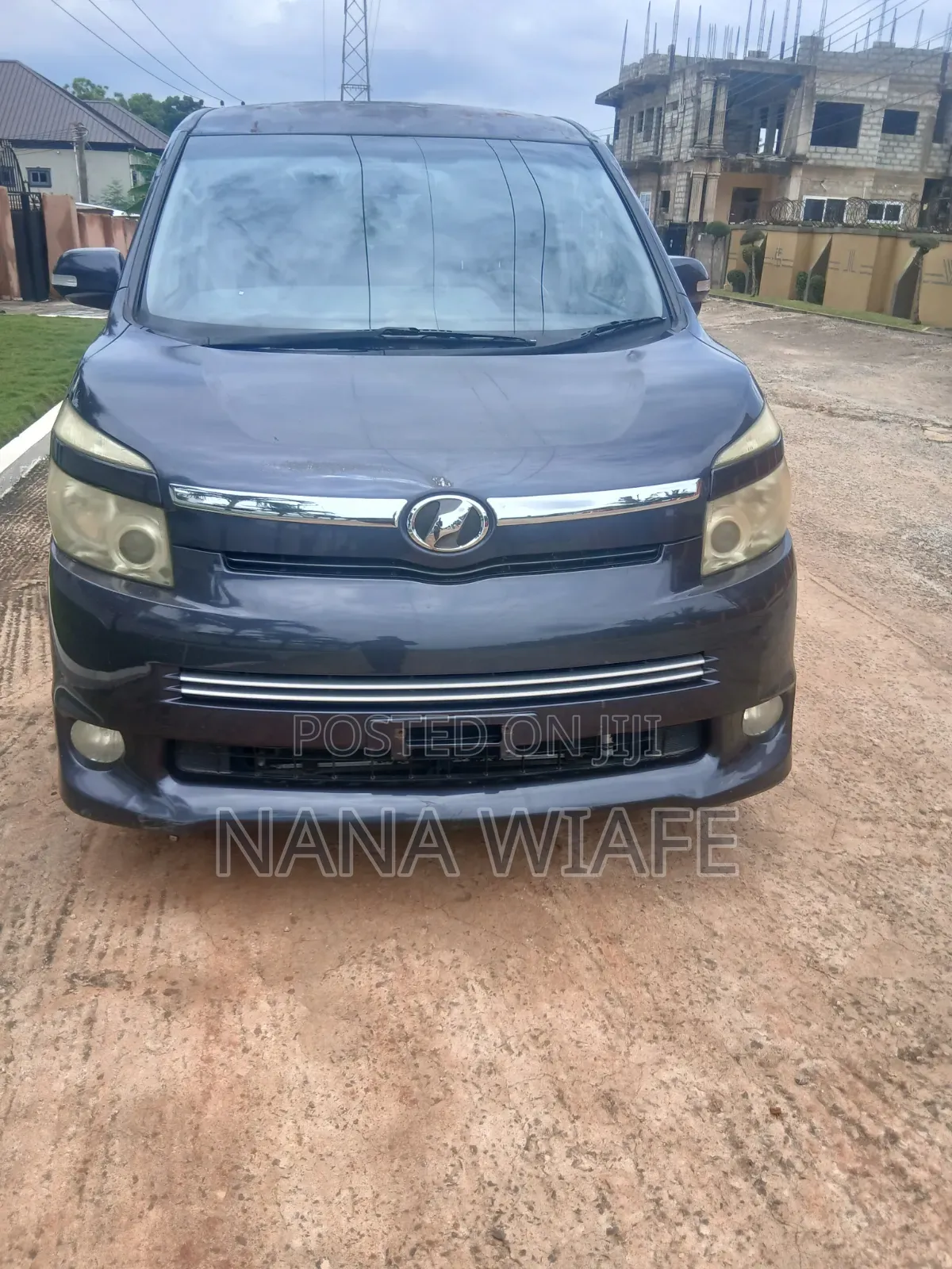 Toyota Voxy 2012 Gray