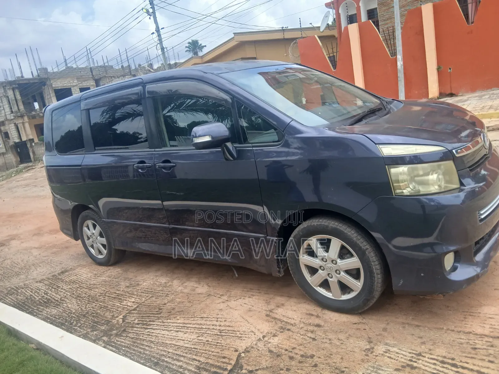 Toyota Voxy 2012 Gray