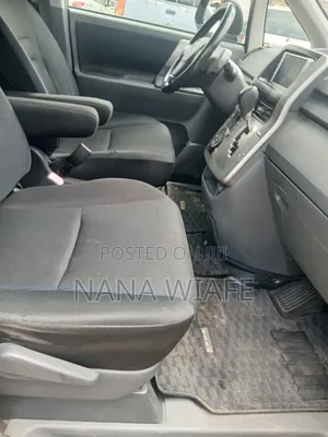 Toyota Voxy 2012 Gray