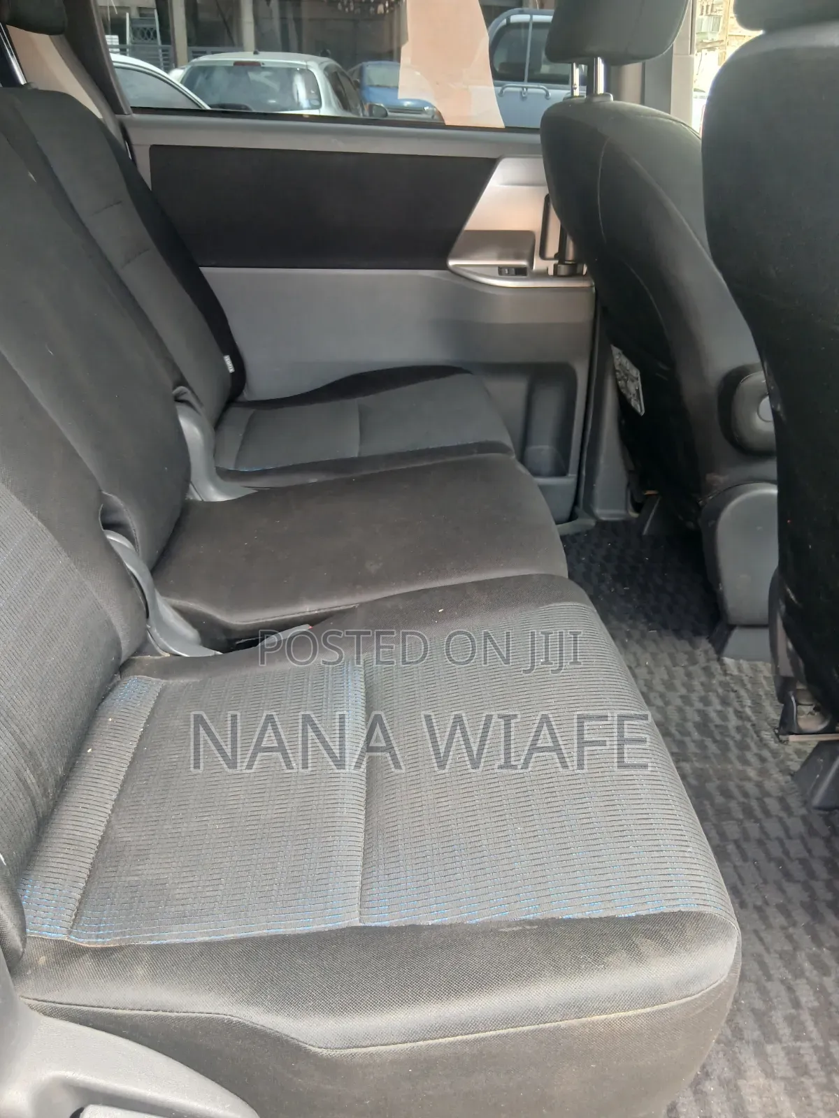 Toyota Voxy 2012 Gray