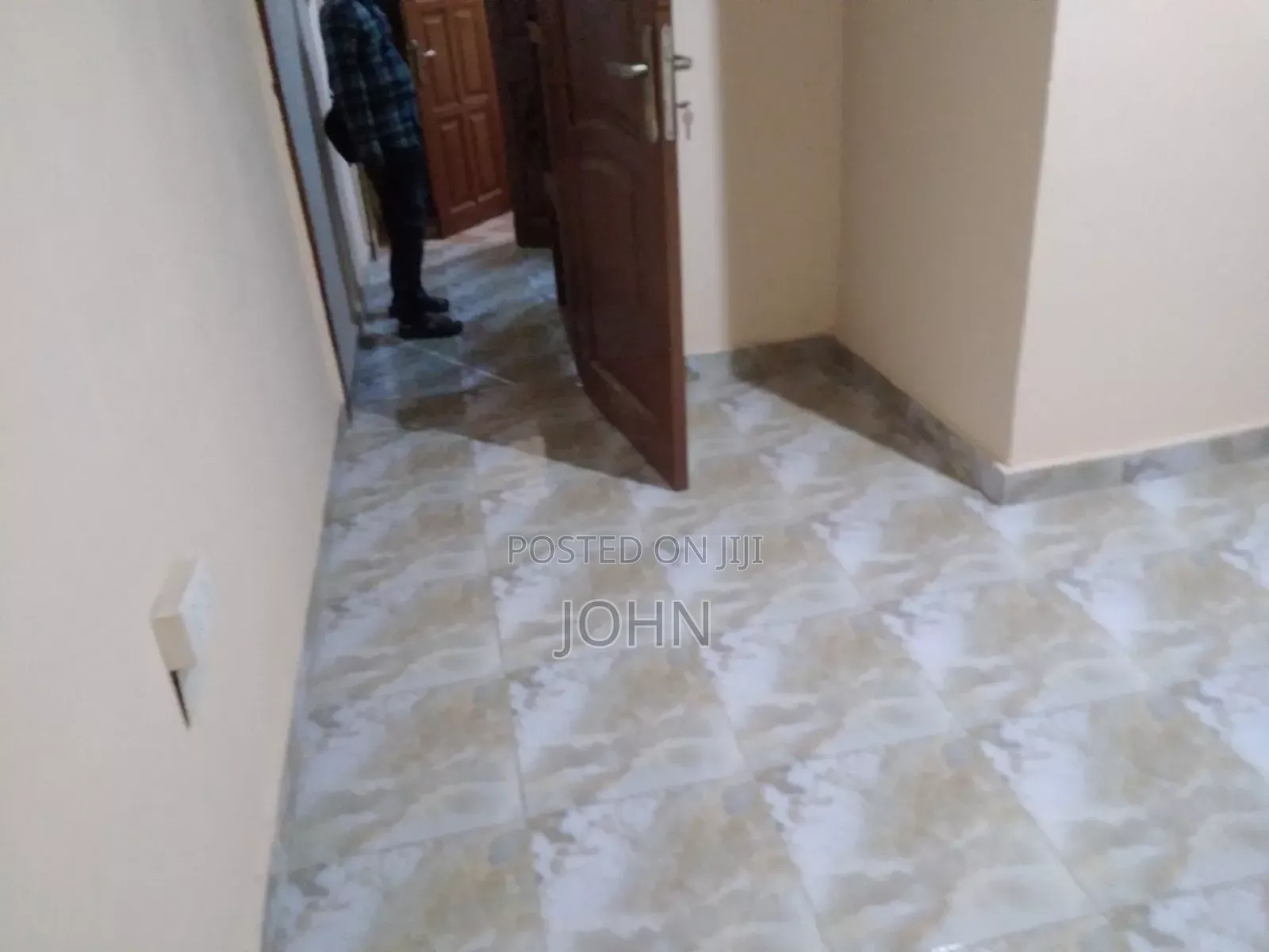 1bdrm Room & Parlour in Survivorestates, NIC for rent