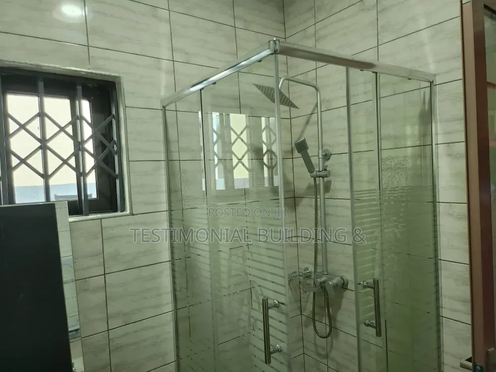 3bdrm House in Testimonial Building, Baatsona Total for rent
