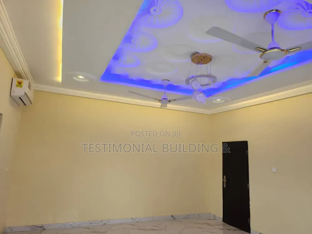 3bdrm House in Testimonial Building, Baatsona Total for rent