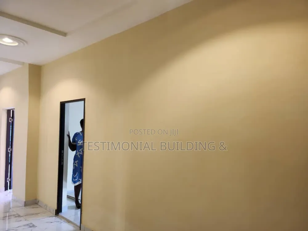 3bdrm House in Testimonial Building, Baatsona Total for rent