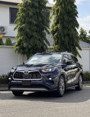 Toyota Highlander Platinum 2022 Blue