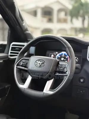 Toyota Tundra Limited CrewMax 4WD SB w/5.5' Bed 2025 Blue