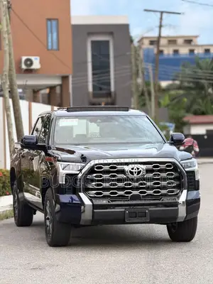 Toyota Tundra Limited CrewMax 4WD SB w/5.5' Bed 2025 Blue