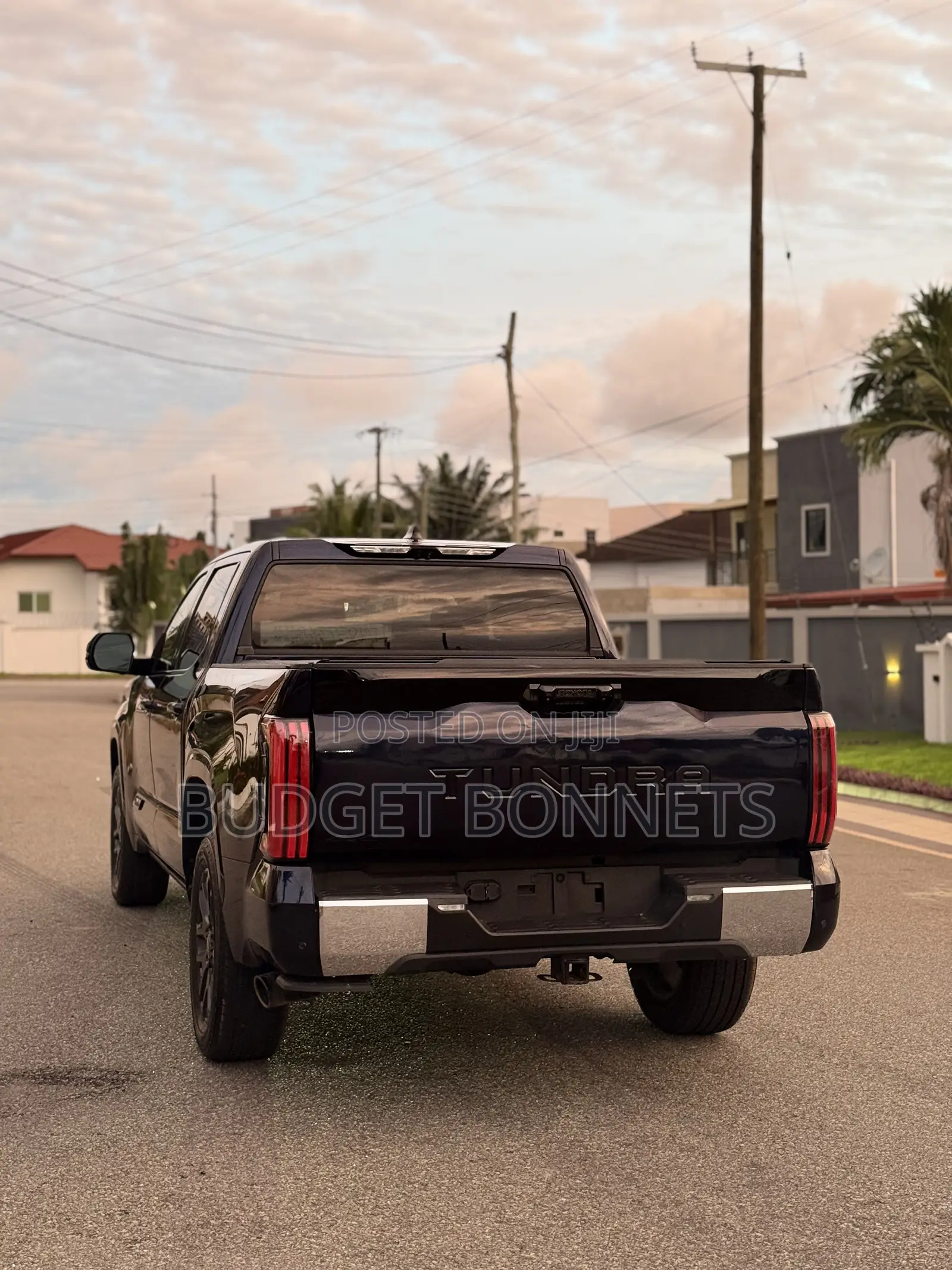Toyota Tundra Limited CrewMax 4WD SB w/5.5' Bed 2025 Blue