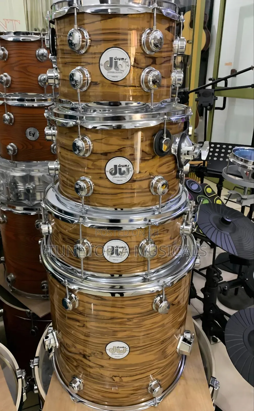 Dw Drumset (5set With 2cymbals)