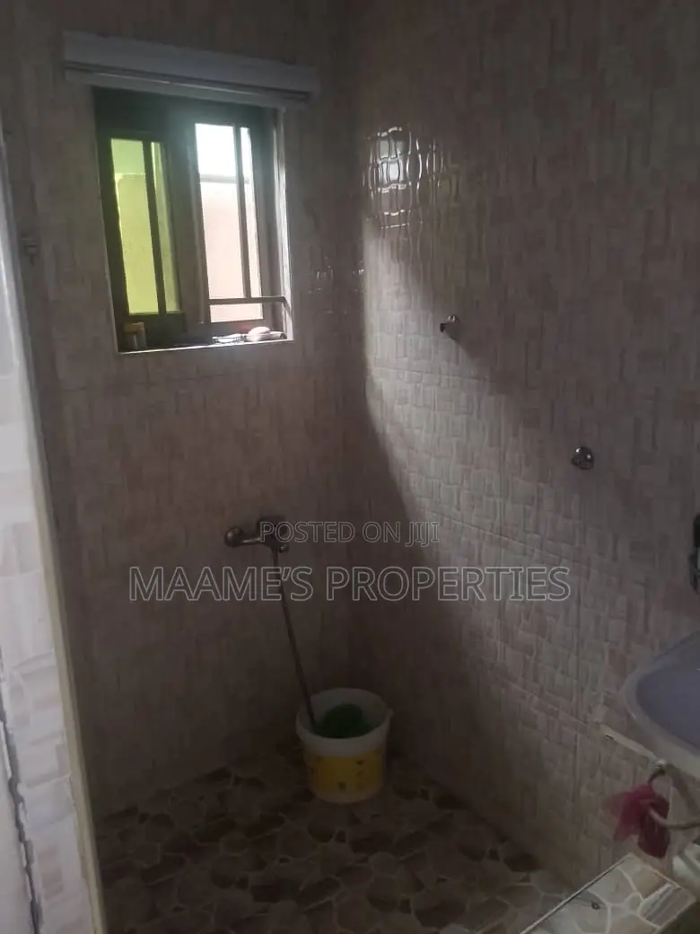 3bdrm House in Kasoa for sale