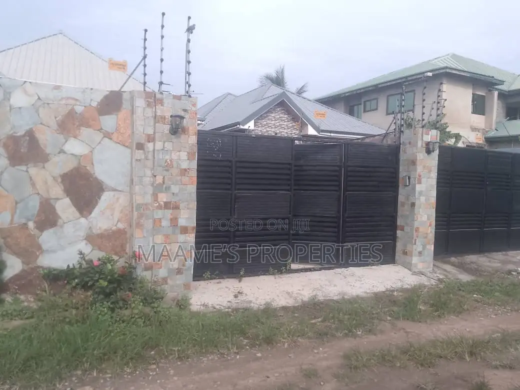 3bdrm House in Kasoa for sale