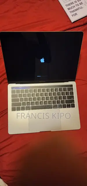 Laptop Apple MacBook 2018 16GB Intel Core i7 SSD 512GB