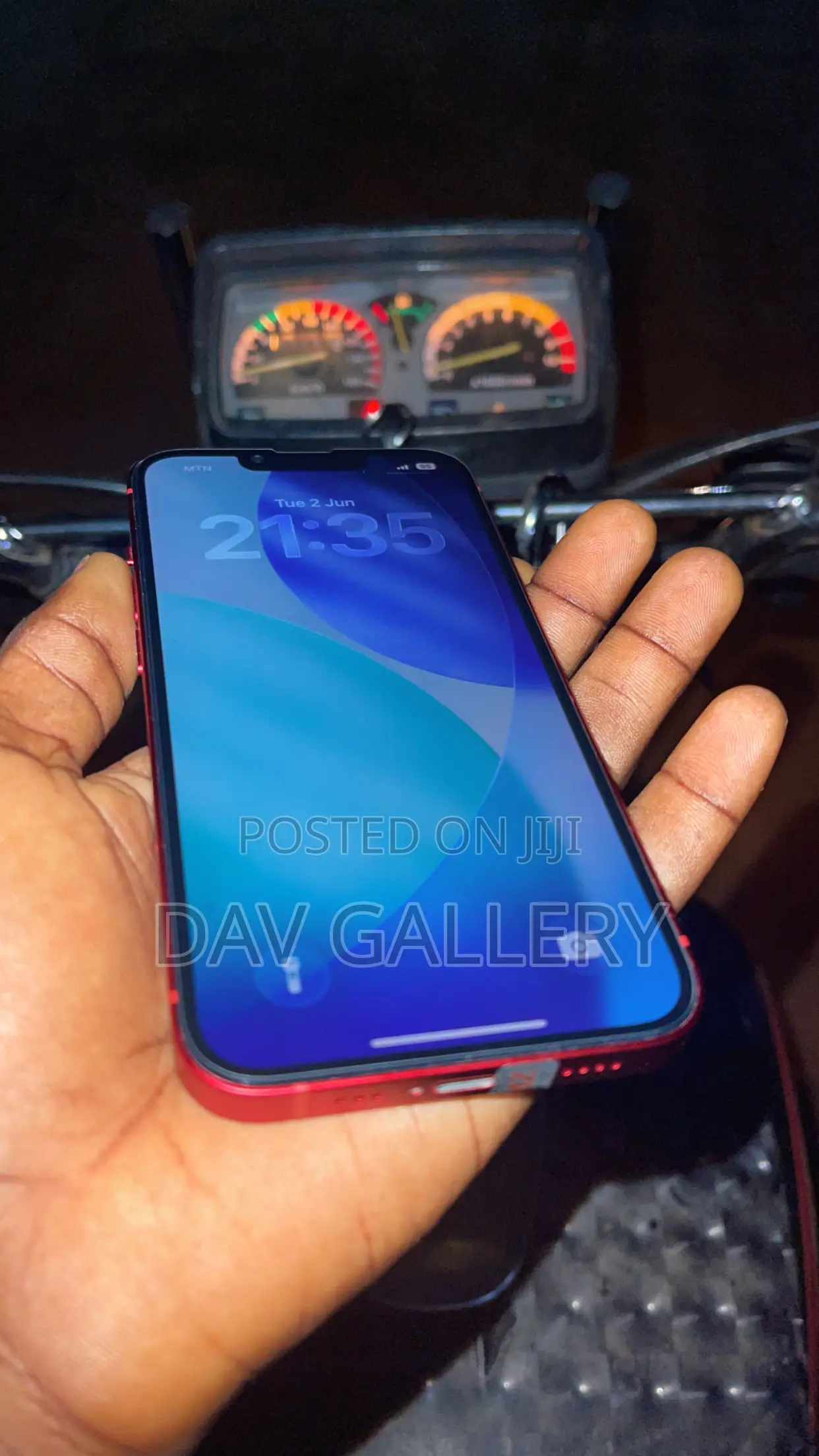 Apple iPhone 13 128 GB Red