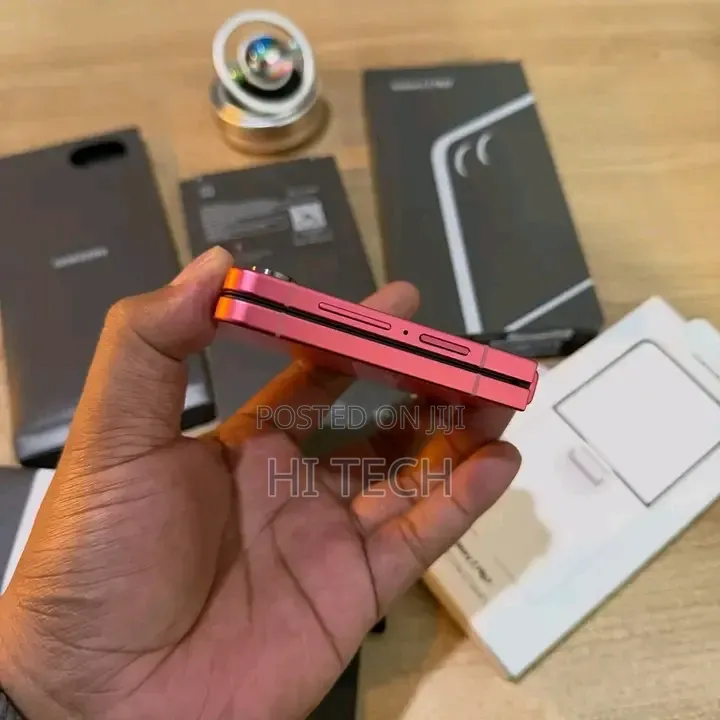 New Samsung Galaxy Z Flip7 512 GB Red
