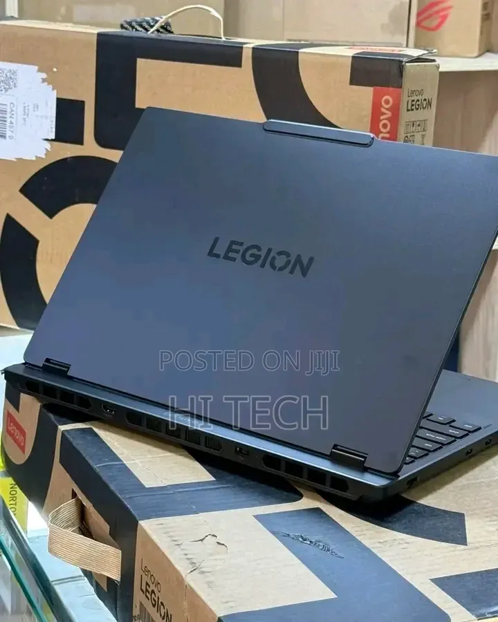 New Laptop Lenovo Legion 7 16GB AMD Ryzen 7 SSD 512GB