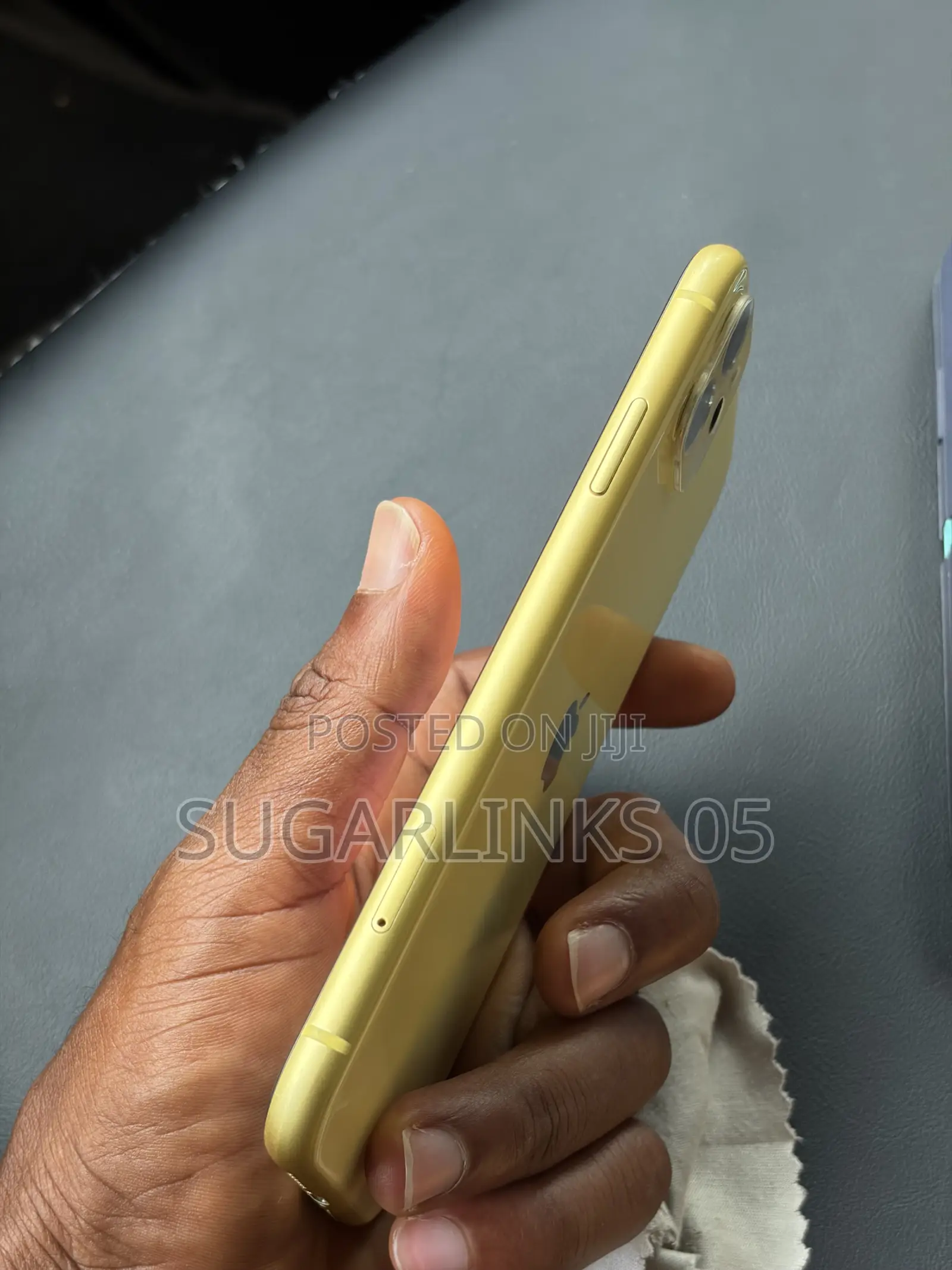 Apple iPhone 11 128 GB Yellow