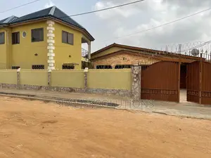 Furnished 5bdrm House in West Hills for sale