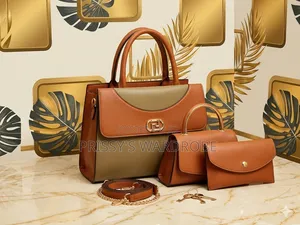 Highly Italian Leather Ladies Hand / Dressing Bags