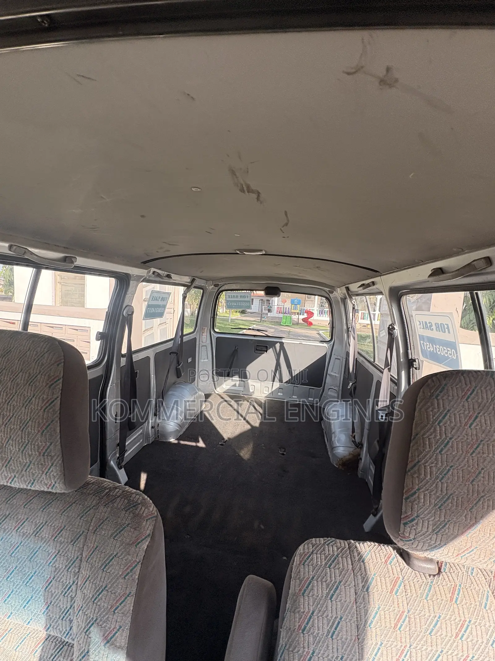 Toyota HiAce 2002 Silver