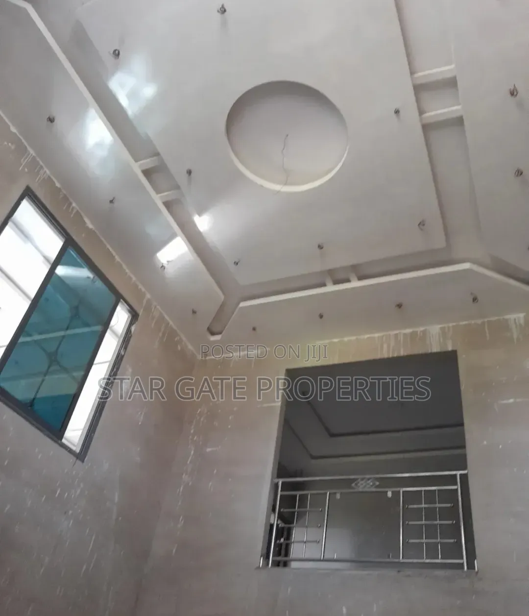 8bdrm House in Kenyasi Adwumam, Kumasi Metropolitan for sale