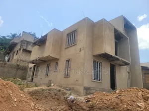 5bdrm House in Accra Metropolitan for sale