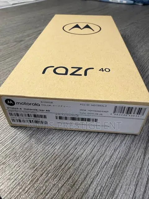 New Motorola Razr 40 128 GB Black