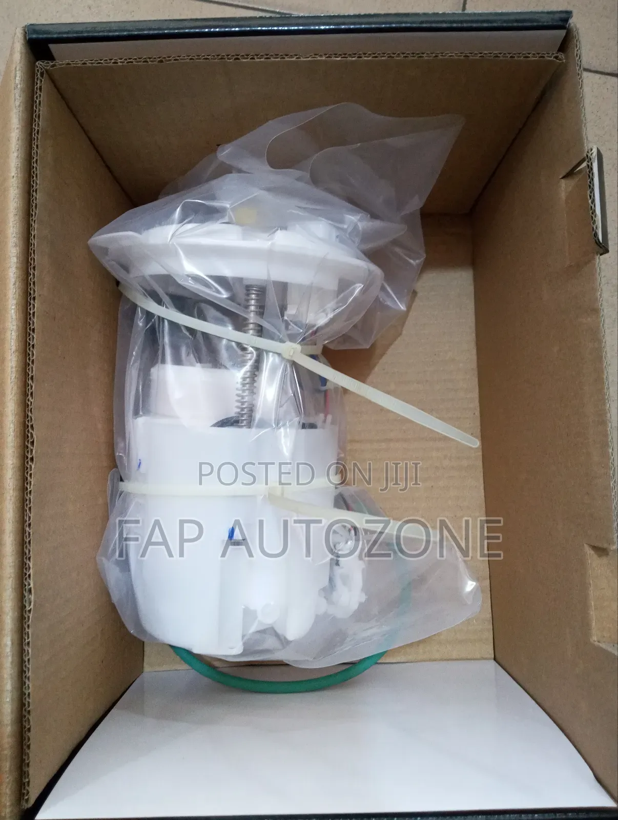 01020. Original Chrysler 200; Dodge Avenger Fuel Pump From USA