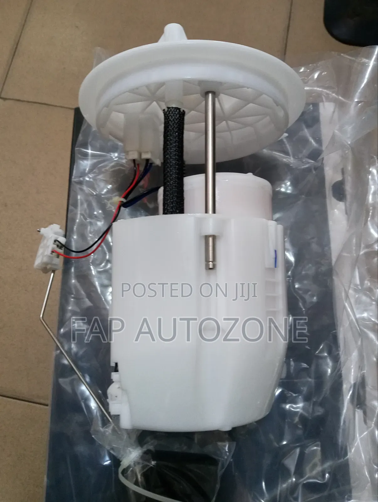 01020. Original Chrysler 200; Dodge Avenger Fuel Pump From USA