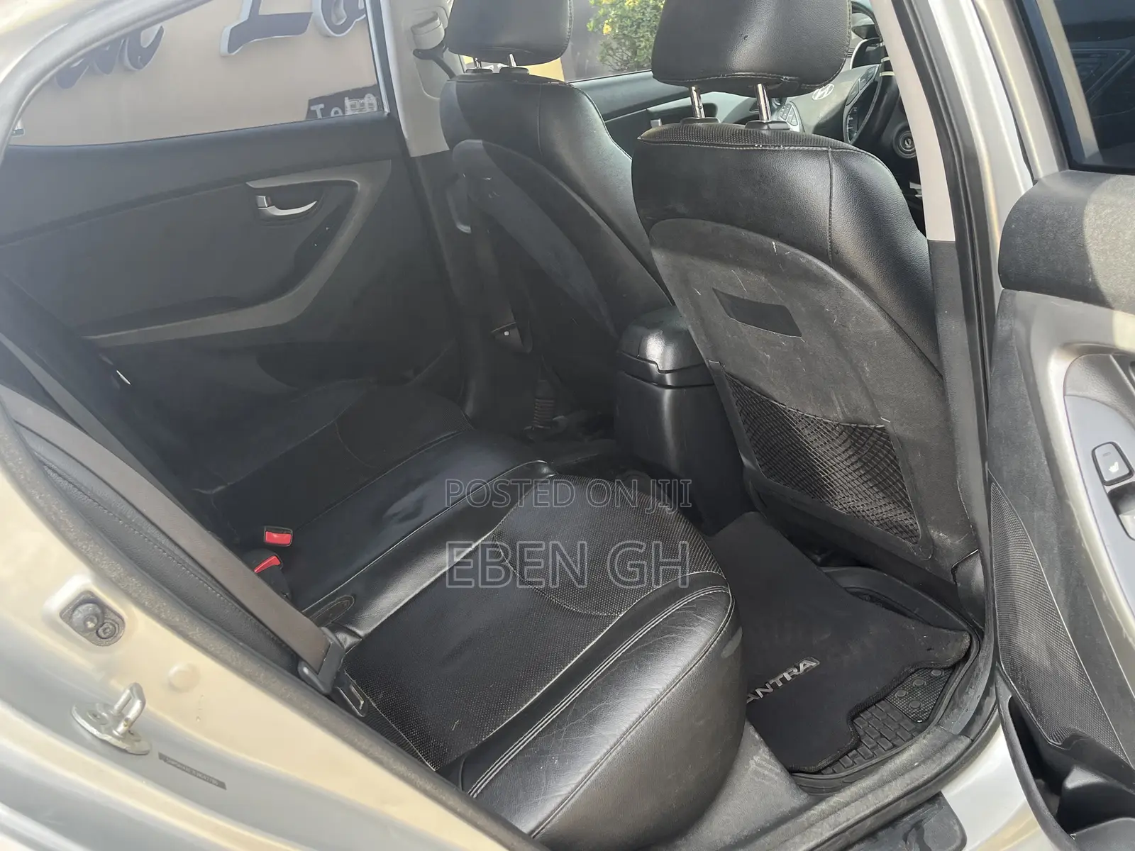 Hyundai Elantra Limited 4dr Sedan (1.8L 4cyl 6A) 2015 Silver