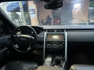 Land Rover Discovery HSE Luxury Diesel 4x4 2017 Black