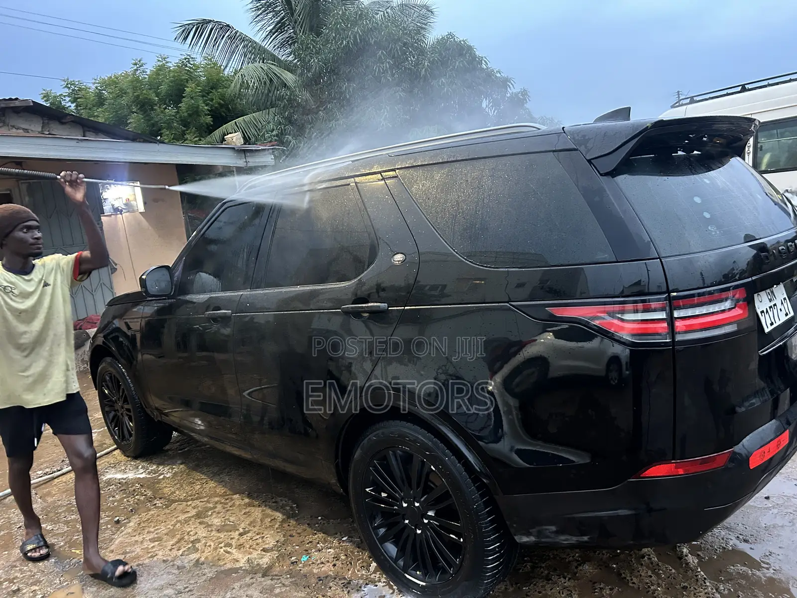Land Rover Discovery HSE Luxury Diesel 4x4 2017 Black