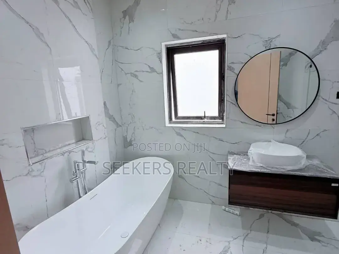 4bdrm House in Seekers Realty, School Junction for sale