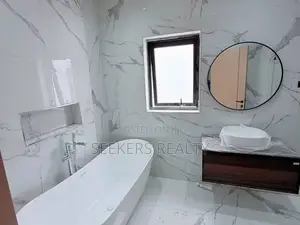 4bdrm House in Seekers Realty, School Junction for sale