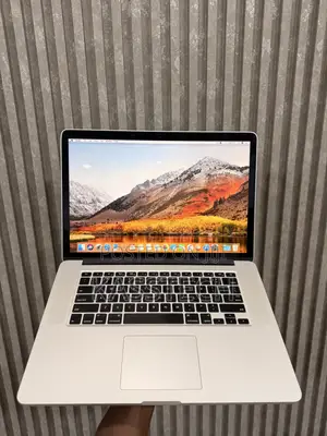 Laptop Apple MacBook Pro 2015 16GB Intel Core i7 SSD 256GB