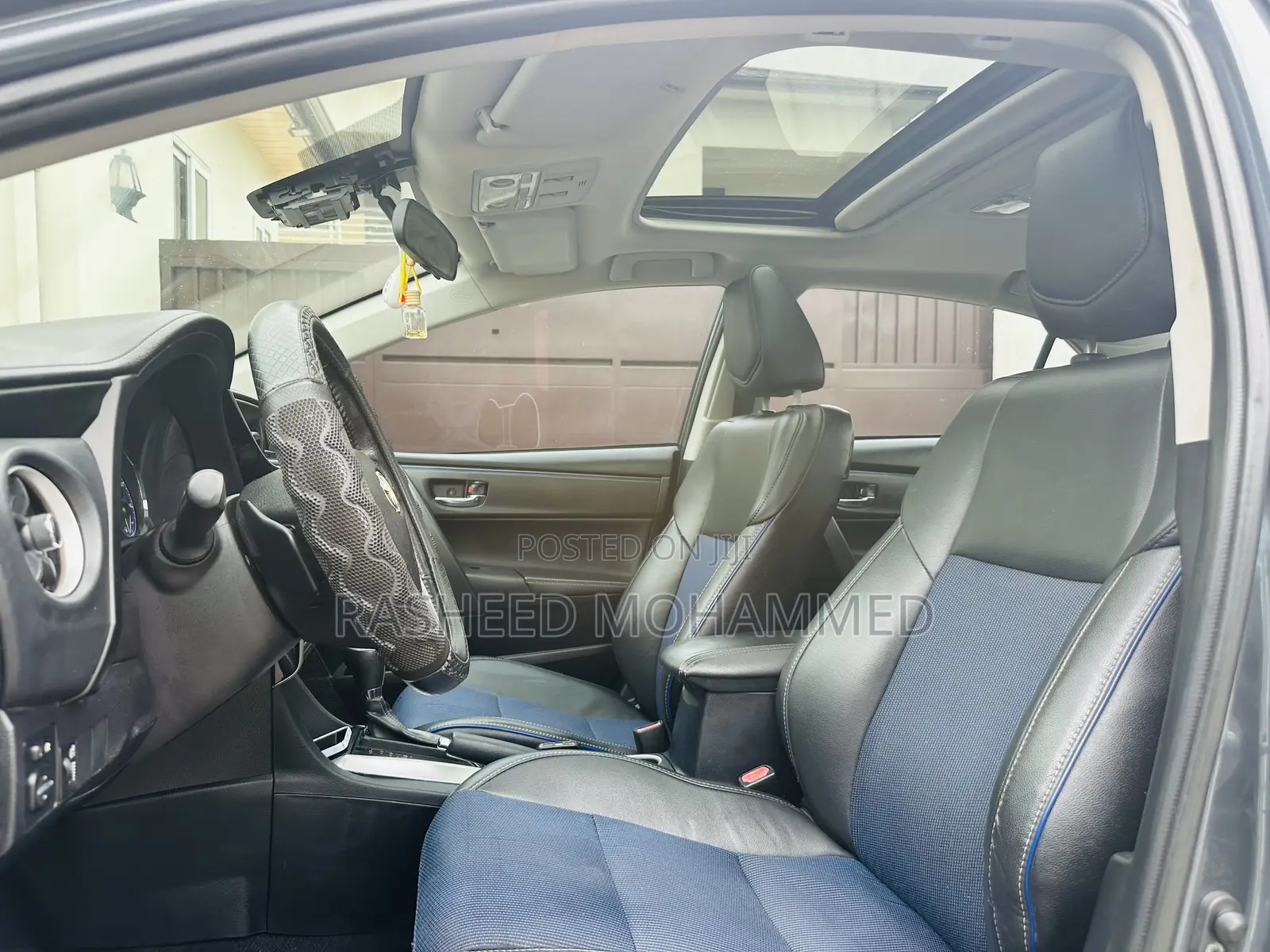 Toyota Corolla SE Special Edition 4dr Sedan (1.8L 4cyl CVT) 2017 Gray