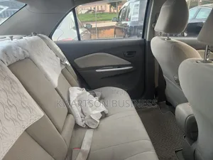 Toyota Belta 2012 Silver