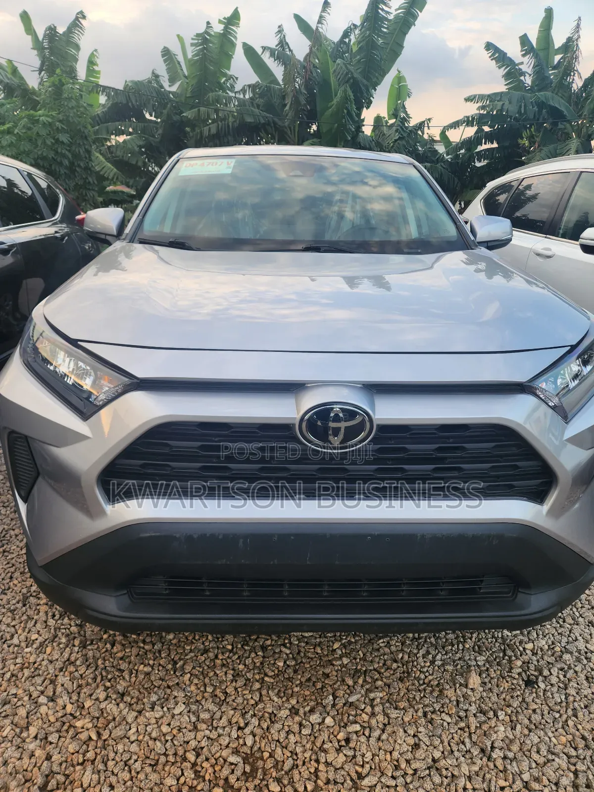 Toyota RAV4 2025 Silver