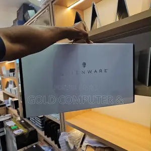 Laptop Alienware M16 R2 32GB Intel Core Ultra 9 SSD 1T