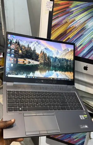 Laptop HP Zbook Fury 15 G7 16GB Intel Core i7 SSD 512GB