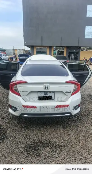 Honda Civic EX Sedan 2020 White