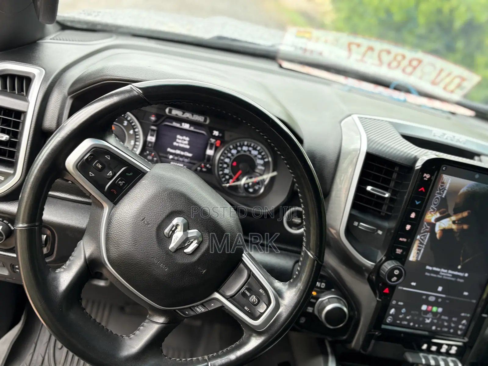 Dodge RAM 2022 Silver