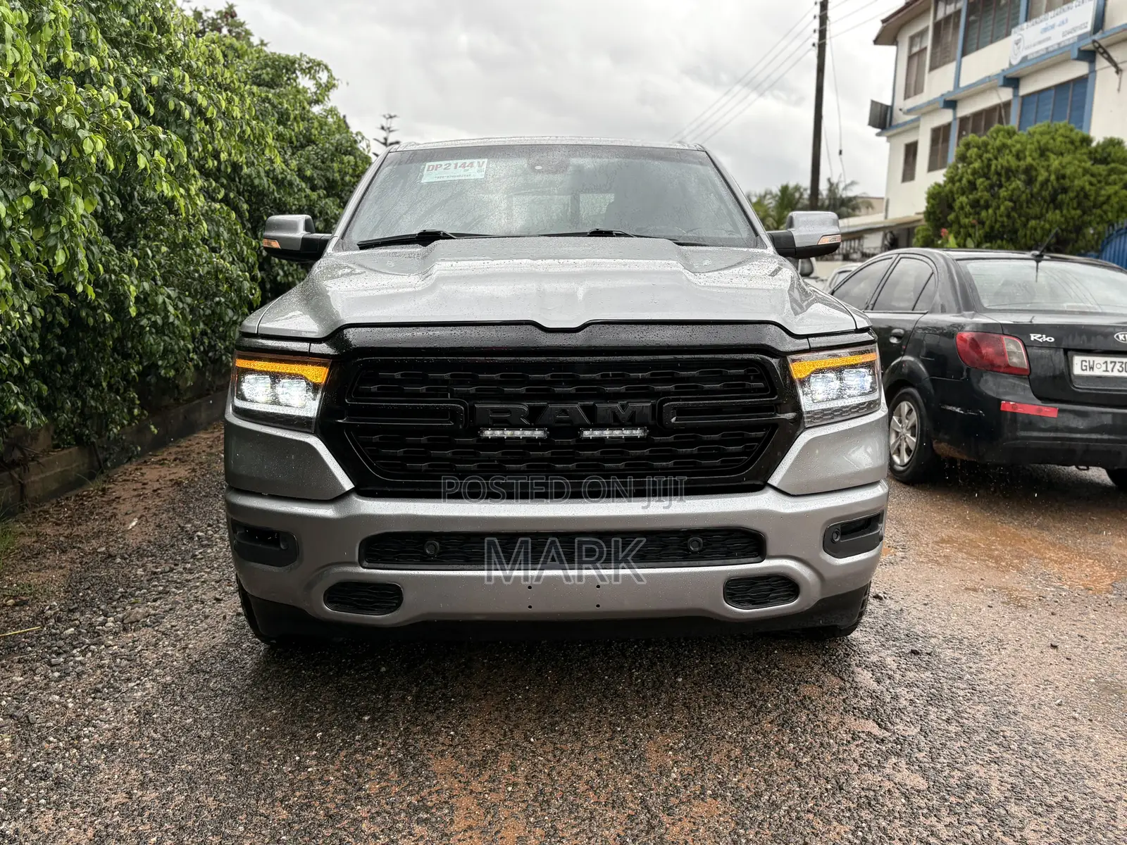 Dodge RAM 2022 Silver