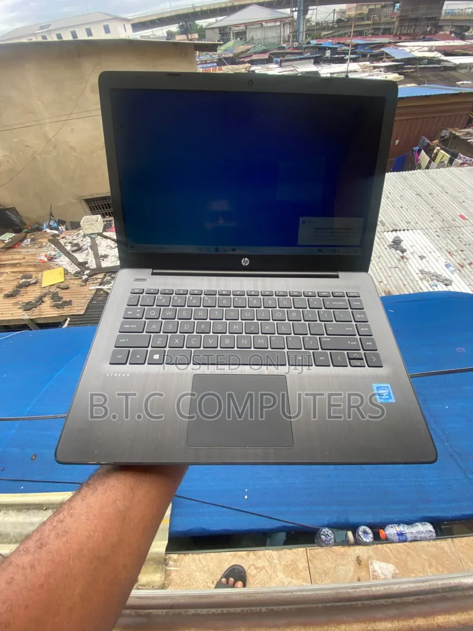 Laptop HP Stream Laptop 4GB Intel Celeron SSD 32GB